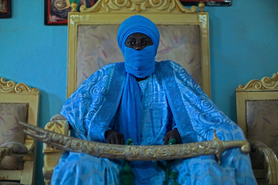 Vienna-based photographer and art historian Alfred Weidinger has spent the past five years capturing the splendor of Africa's monarchies and tribal leaders for his photographic project, <a href="https://www.flickr.com/photos/a-weidinger/sets/72157629895167757/" target="_blank" target="_blank">The Last Kings of Africa</a>.<br /><br /><em> Bakary Yerima Bouba Alioum, Lamido of Maroua, Cameroon</em>