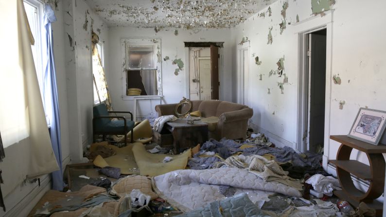 This home in Gary, Indiana, is one of <a href="http://www.cnn.com/2014/10/22/us/gallery/indiana-killings/index.html">the abandoned properties</a> that police said they were led to by Darren Deon Vann, a man they say has confessed to killing seven women. "This gentleman killed, and his MO was to put his bodies in these houses," police Sgt. William Fazekas said from Gary's Glen Park neighborhood, where several bodies were found. Vann <a href="http://www.cnn.com/2014/10/22/us/indiana-possible-serial-killer/index.html">appeared in court</a> Wednesday, October 22, but was held in contempt after refusing to answer the judge's questions.