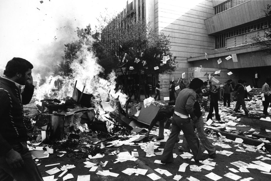 In 1978, Shah Mohammed Reza Pahlavi's authoritarian rule sparks demonstrations and riots in Iran. Government buildings and shops were looted, furniture was set ablaze and documents were thrown into the streets.