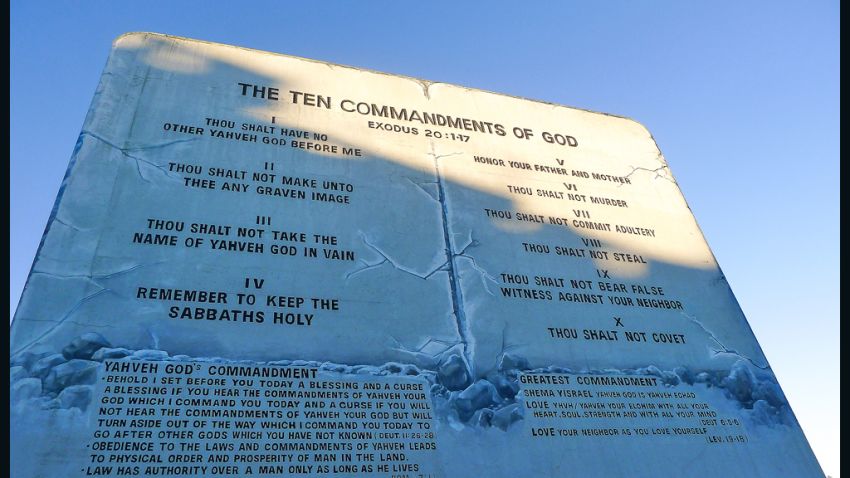 Guiness world record of largest ten commandment tablet