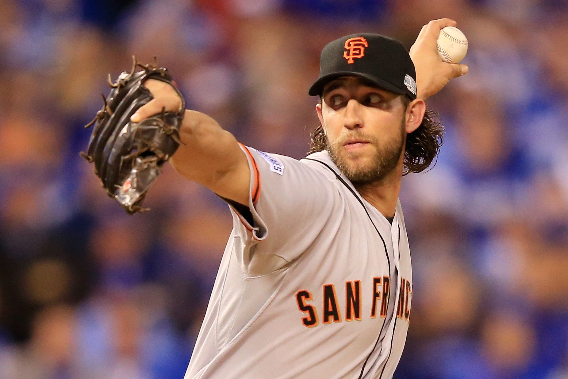 Madison Bumgarner laughs at question about how he would pitch to himself 