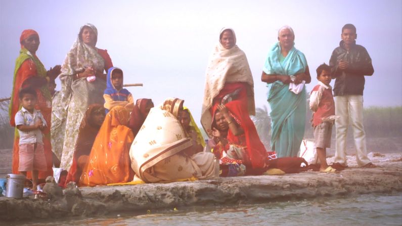 The camera captured vibrant footage of India as well as Baldwin's feat on the river.