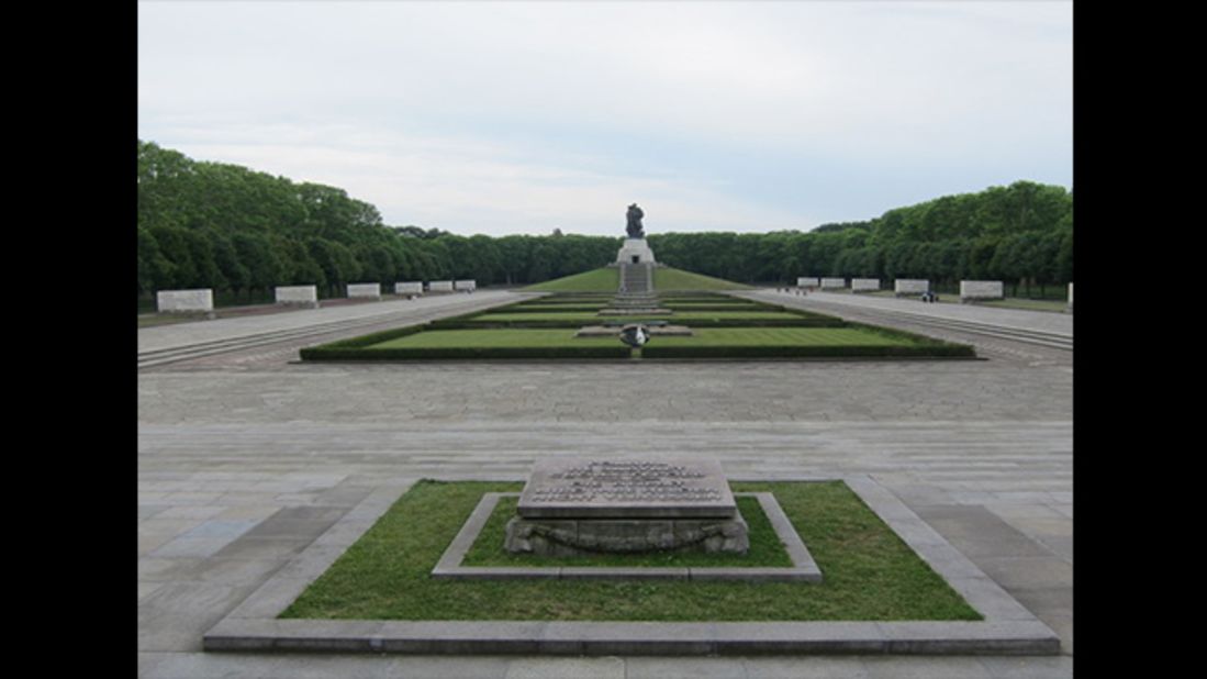 <strong>Green spaces: </strong>Audrey Ng enjoyed Berlin's serene parks which offered respite from the city''s vibrant nightlife. One of her favorite was<a href="http://ireport.cnn.com/docs/DOC-1177666"> Treptower Park</a>: "It's perfect to go there for a day to enjoy some peace, bask in the sun and forget you're in the city," she says.