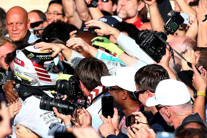 The British driver is now 24 points clear at the top of the F1 Driver's Championship standings with two races to go.