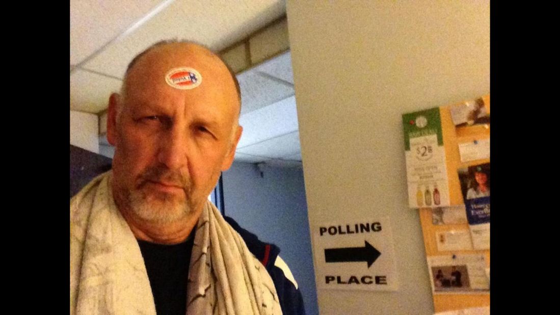 Actor Nick Searcy <a href="https://twitter.com/yesnicksearcy/status/529676317927940096" target="_blank" target="_blank">tweeted this photo</a> -- and some choice words for Democrats -- after voting.