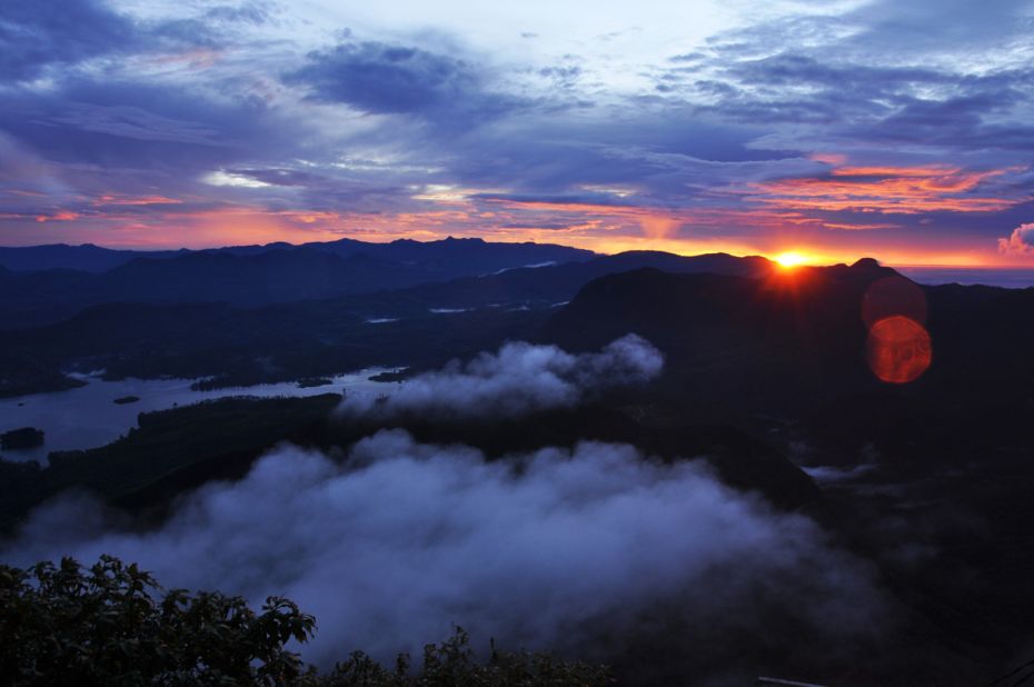 Most pilgrims try to arrive at the peak just before sunrise, which can be a spectacular experience with views over central Sri Lanka.