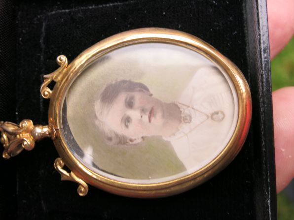 Mary Jane Jonas, wife of William, was left widowed following her husband's death in 1916.