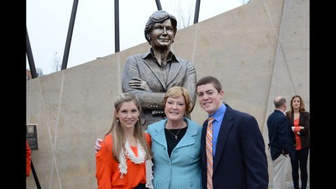Tyler and his wife, AnDe Ragsdale Summitt, met in sixth grade and began dating their junior year of high school. The couple married on June 1, 2013. Pat Summitt speaks with AnDe about the rigors coaching can take on a marriage.