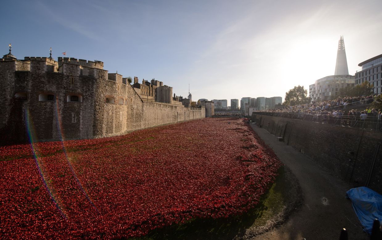 <strong><em>Blood Swept Lands and Seas of Red by Paul Cummins and Tom Piper, London, 2014 </em></strong><br /><br />Since the first poppies were unveiled in the Tower of London moat on August 5, no less than four million people have visited the WWI memorial installation. Designed by ceramics artist Paul Cummins and set designer Tom Piper, <a href="http://edition.cnn.com/2014/11/07/world/europe/tower-of-london-poppies/index.html?hpt=hp_c1"><em>Blood Swept Lands and Seas of Red</em>'s</a> 888,246 flowers -- one for every British serviceperson who lost their life during WWI -- has become an international sensation.<br /><br />With its sheer size, delicate beauty and poignant message, the installation is a departure from some of the more statuesque monuments the British public is familiar with. Indeed, artists from across disciplines are today using a contemporary vocabulary to express collective grief while conveying hope for the possibility of peace. Here we explore just a small snapshot of some of them. By <a href="https://www.twitter.com/allyssiaalleyne" target="_blank" target="_blank"><strong>Allyssia Alleyne</strong></a>, for CNN 