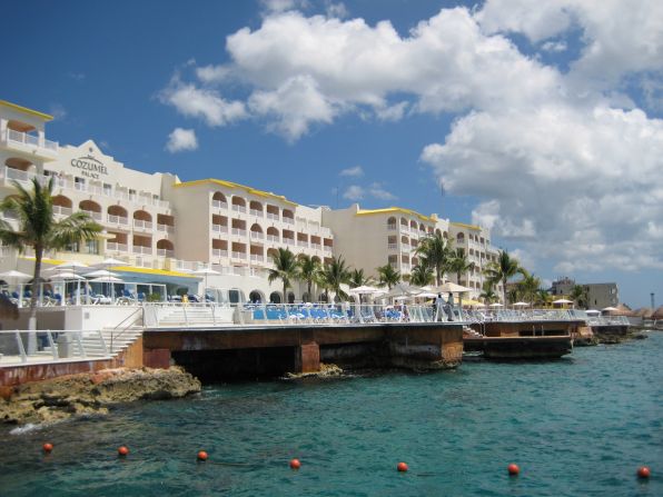 Nineteenth-place Cozumel Palace in Cozumel, Mexico, is a resort of choice for families. With a stunning coral reef, there's snorkeling and diving and a kids club for parents who want some adults-only time. 
