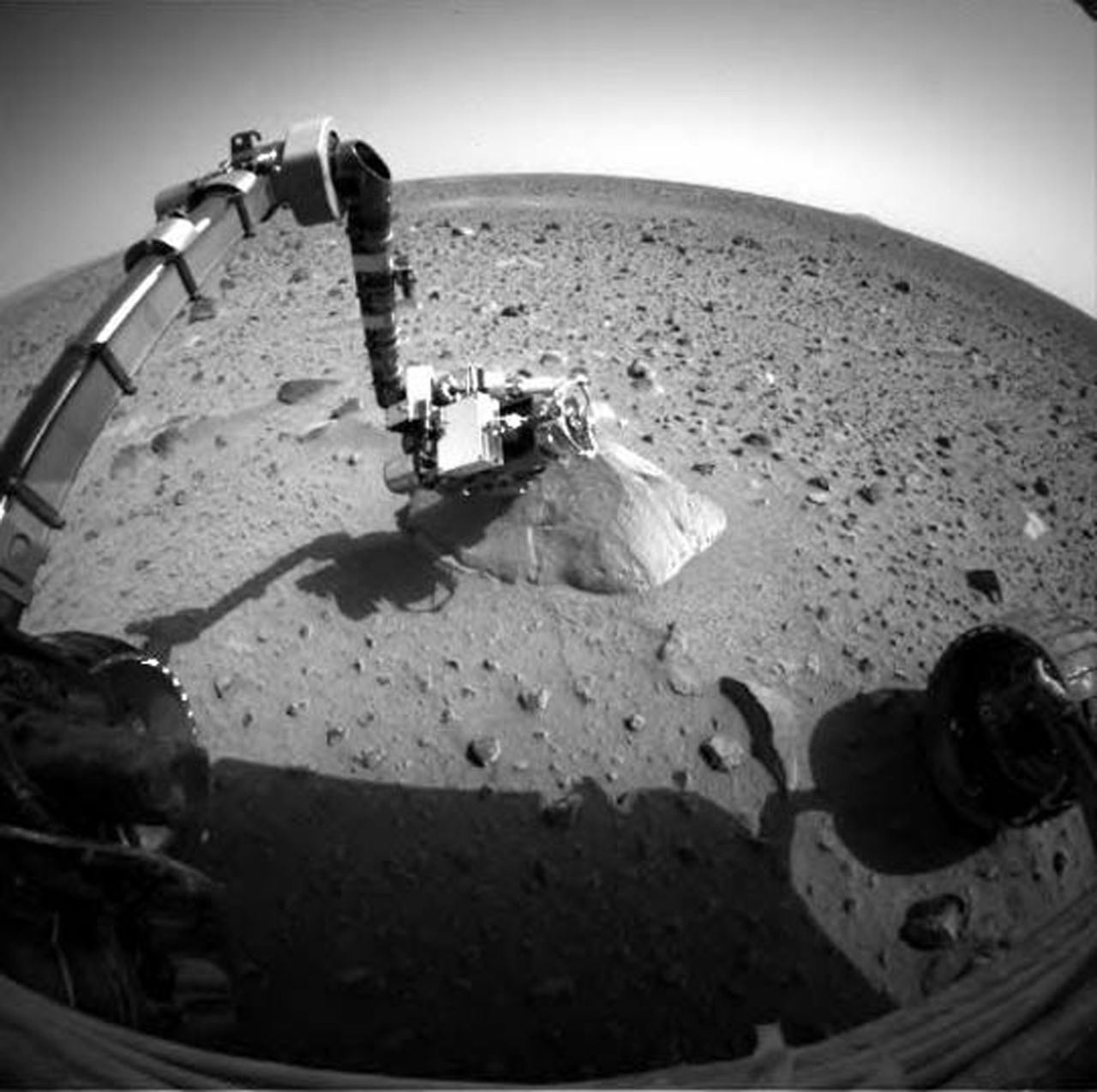 It wouldn't be the first time NASA has landed on Mars -- albeit without humans on board. Here, the rover 'Spirit' sends images of the "Red Planet" back to Earth in 2004. The mission lasted until 2010.