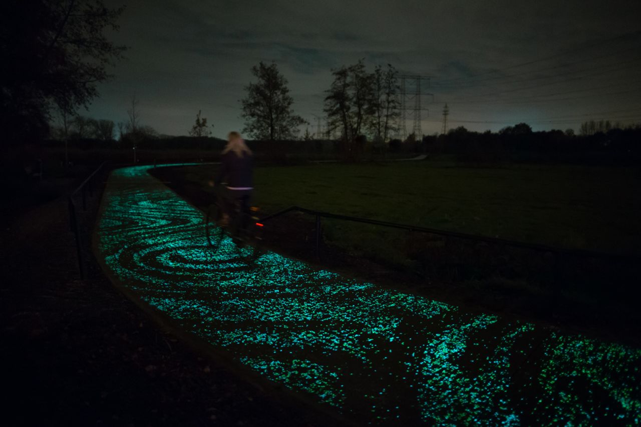 Roosegaarde describes the blend of science and art used to create the pathway as "techno-poetry."