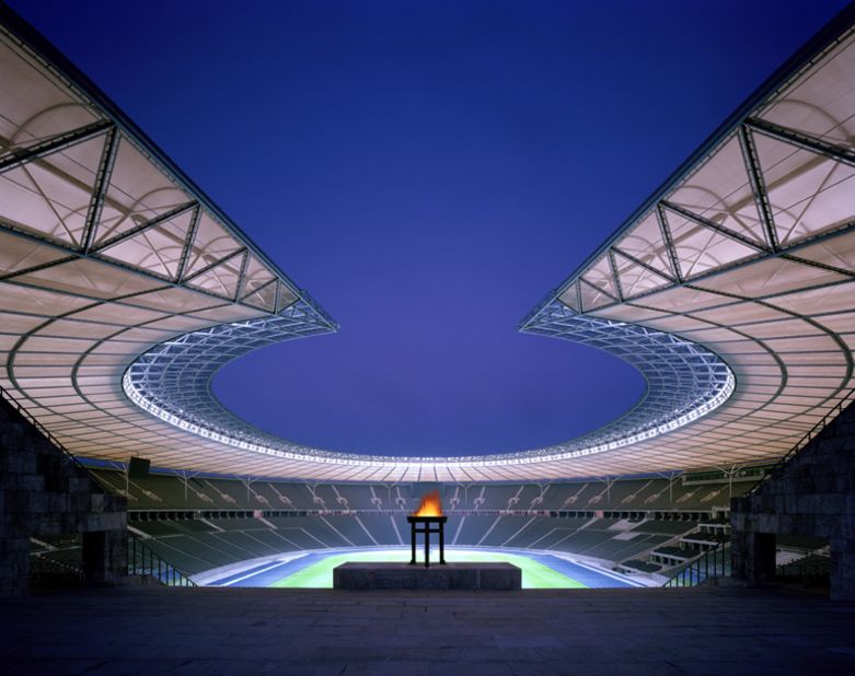 It was later redeveloped by GMP Architects and opened in 2004, eventually hosting games during the 2006 World Cup.