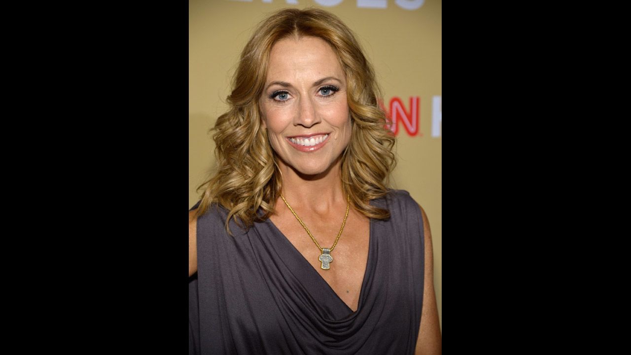 Singer Sheryl Crow will be performing on stage with Top 10 CNN Hero Arthur Bloom and the MusiCorps Wounded Warrior Band.