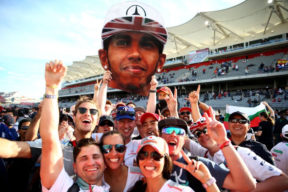 Round 17: Hamilton fans have plenty to cheer about at the U.S. Grand Prix as the 2008 world champion wins his 10th race of the season and fifth in a row.