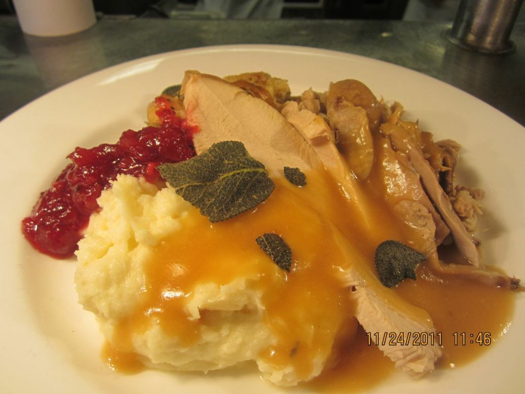 <strong>Akasha (Culver City, California):</strong> Right in the thick of the Los Angeles metro area, Akasha offers up a delicious Thanksgiving Day ensemble. 