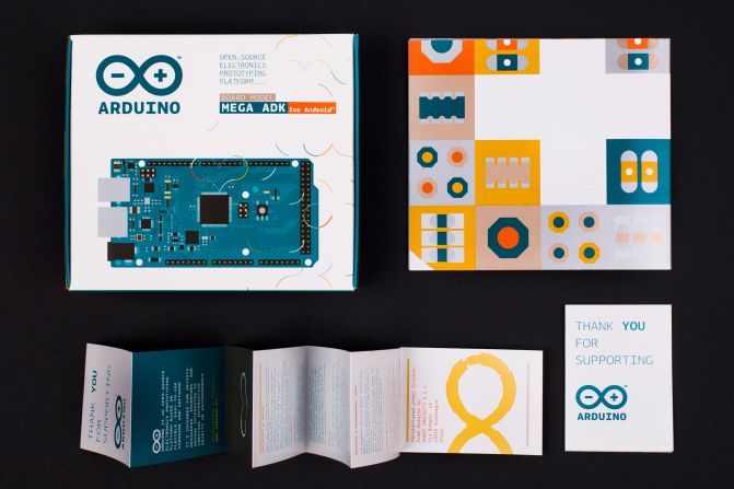 The colorful packaging further shows how Arduino makers care about the visual identity of the product