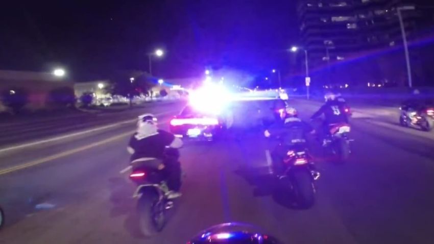 erin pkg moos police chases bikers in la _00003715.jpg