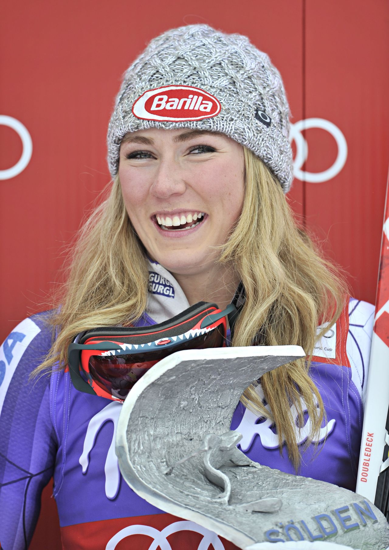 Ski star Mikaela Shiffrin helps teenage cancer sufferers | CNN