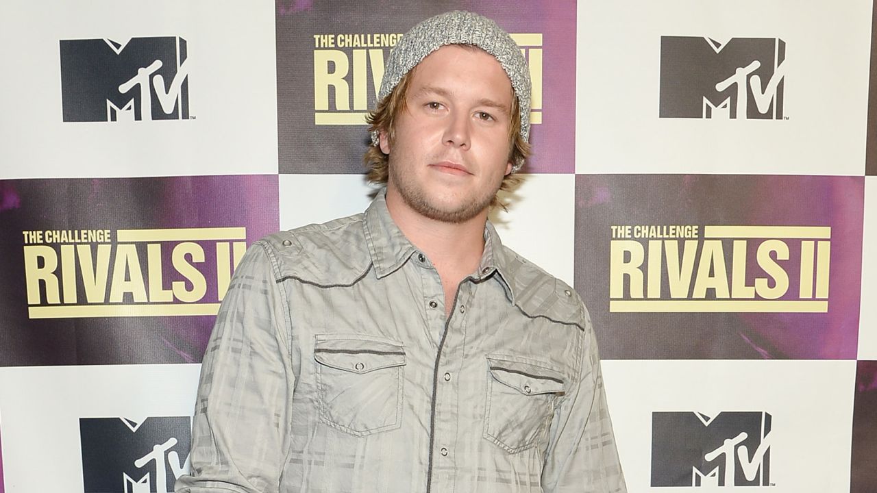 <a href="http://www.cnn.com/2014/11/28/showbiz/tv/real-world-cast-member-ryan-knight-dies/index.html" target="_blank">Ryan Knight</a>, who was part of the 2010 cast of MTV's "Real World New Orleans," died in November, according to police in Kenosha, Wisconsin. Police say that after the 28-year-old went out with friends on Thanksgiving, he was sleeping on the floor when someone noticed he was not breathing. 