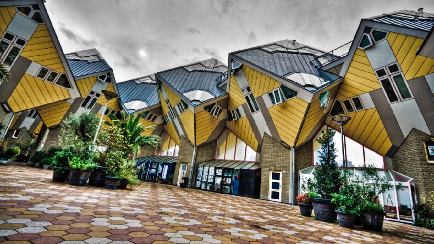 The late Dutch architect Piet Blom designed these whimsical <a href="http://www.kubuswoning.nl/introkubus2.html" target="_blank" target="_blank">cubic houses</a> in Rotterdam and Helmond, in the Netherlands. The top part of the homes are tilted 45 degrees to create a dizzying effect.