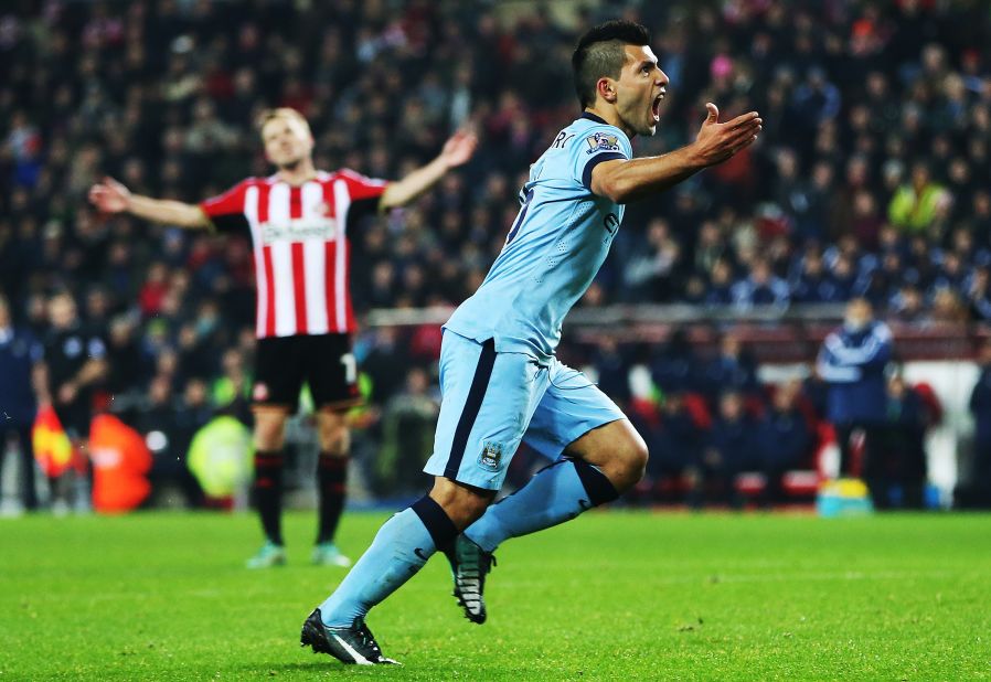 Sergio Aguero scored twice as Manchester City came from behind to win 4-1 at Sunderland.
