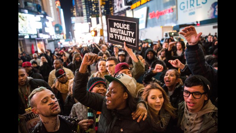 Demonstrators block the entrance to the Lincoln Tunnel in New York on Wednesday, December 3. 