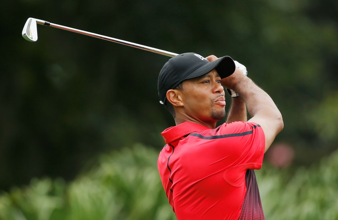 Tiger Woods was dressed in his trademark red on the final day in Florida but finished joint last in his own tournament.