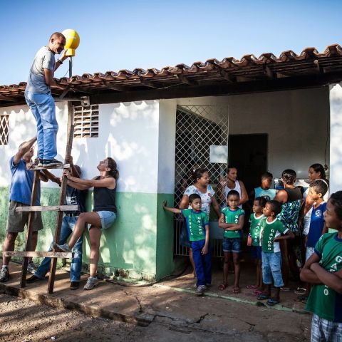 The balloons communicate with specialized internet antennas on the ground, like this one being installed as part of a trial at a rural school in the state of Piaui in northeastern Brazil. Each balloon communicates with neighboring balloons and then back to a ground station connected to a local internet provider. The idea, Google says, is that this would create "a network in the sky."