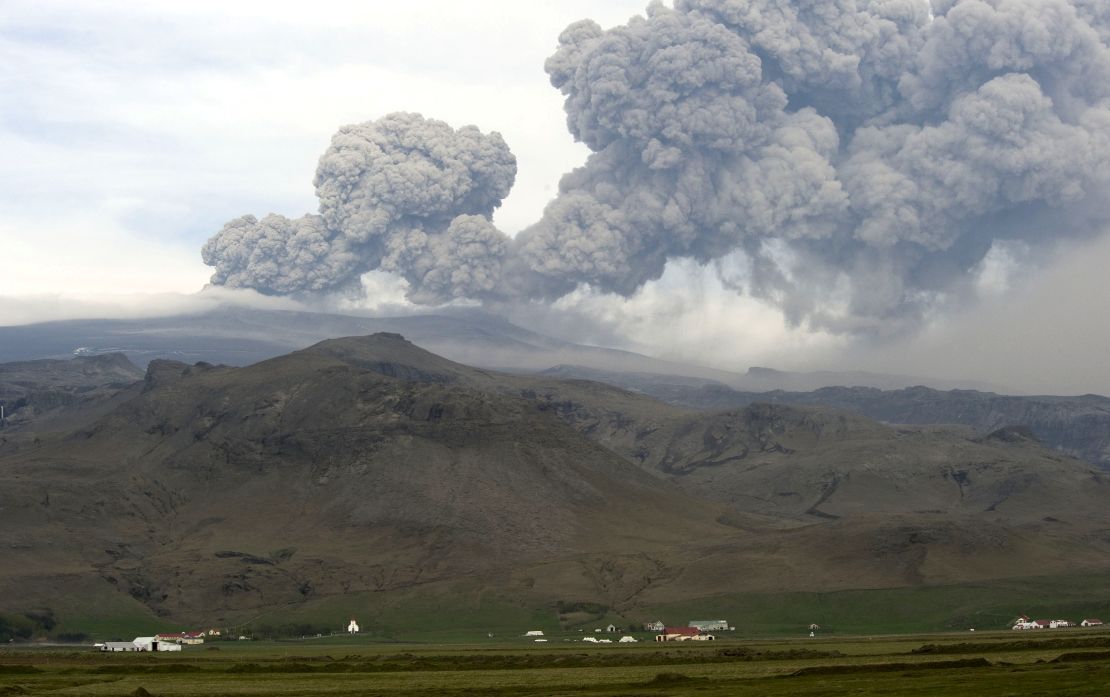 Ash billows from the Eyjafjallajokull volcano on May 8, 2010 in Hvolsvoellur, Iceland.