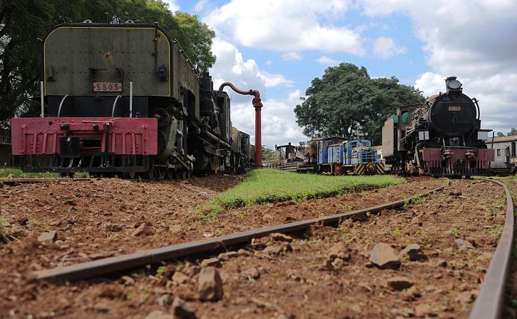 A new railway line between Mombasa and Nairobi has started to turn the wheels on the vast <a href="index.php?page=&url=https%3A%2F%2Fwww.google.co.uk%2Furl%3Fsa%3Dt%26rct%3Dj%26q%3D%26esrc%3Ds%26source%3Dweb%26cd%3D2%26ved%3D0CCYQFjABahUKEwi4yKTImLDHAhUFOBoKHQKoAIU%26url%3Dhttp%253A%252F%252Fwww.eac.int%252Finfrastructure%252Findex.php%253Foption%253Dcom_docman%2526task%253Ddoc_download%2526gid%253D10%2526Itemid%253D70%26ei%3Dbt3RVbjZJYXwaILQgqgI%26usg%3DAFQjCNFT3U1OgY3gOAsAgoKe5h99rac48A%26sig2%3DzdapcESv8IcIqQQgJEIiJQ%26bvm%3Dbv.99804247%2Cd.d2s" target="_blank" target="_blank">East African Railway Masterplan</a>. The standard gauge tracks will make the transport of goods and people faster and easier, and eventually intends to connect Tanzania, Kenya, Uganda, Rwanda, Burundi, South Sudan, Ethiopia and beyond.