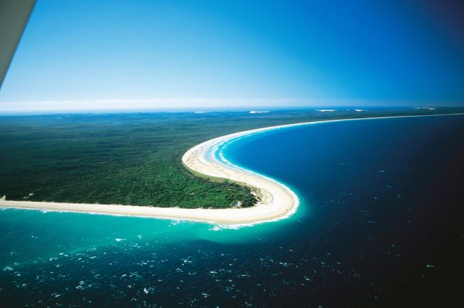 Queensland, Australia's, 1,840-square-kilometer Fraser Island was declared a World Heritage island in 1992. There are 353 species of birds on the island, compared with 337 species in the entire UK. The biggest sand island in the world is also home to unique landscapes and attractions. Click on for a wild tour.