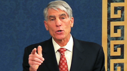 Senator says CIA is lying about torture Udall