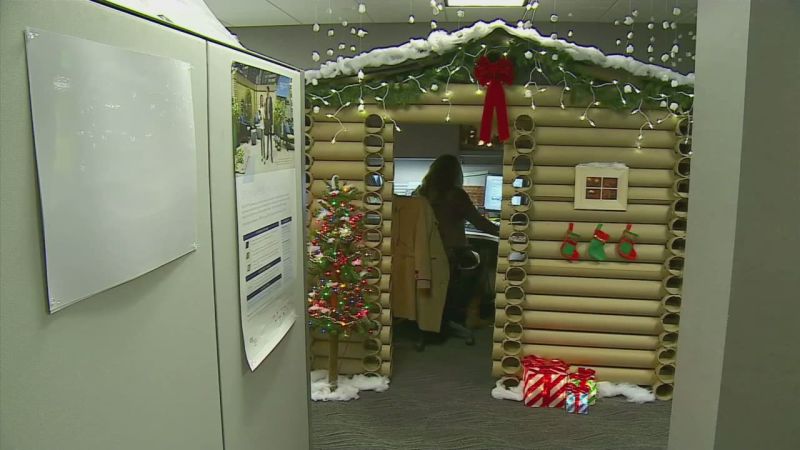 Epic Holiday Office Cubicle Will Amaze
