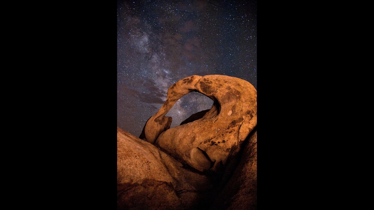 One lucky photographer gazed at the <a href="http://ireport.cnn.com/docs/DOC-1013381">Milky Way</a> through the <a href="http://www.sierranevadageotourism.org/content_detail.php?uid=sieC867C1748AAFCC202" target="_blank" target="_blank">Mobius Arch</a> in Lone Pine, California. 