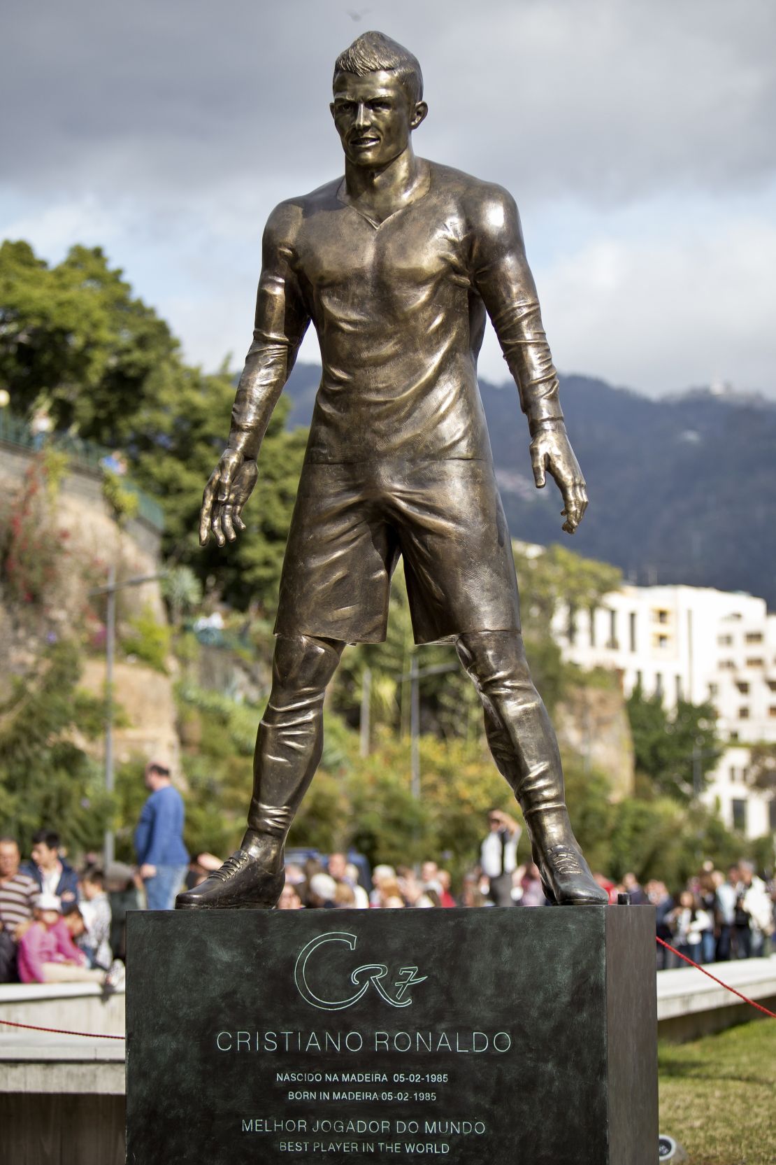 A 10ft statue of Ronaldo was unveiled in Madeira in 2014