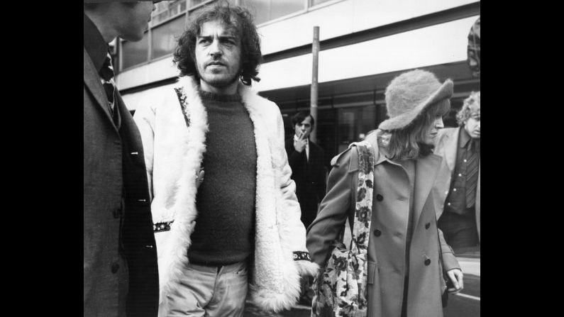 Cocker and his friend Eileen Webster arriving at Los Angeles airport in 1972. His live album, "Mad Dogs and Englishmen," was a big hit in the early '70s.