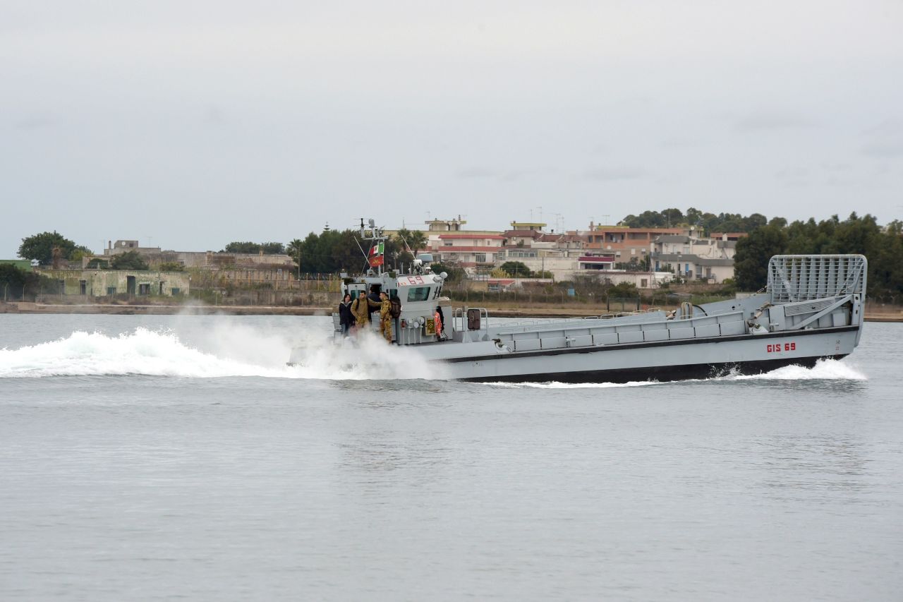 An Italian Navy rescue unit leaves the port of Brindisi. A joint Italian-Greek rescue operation will continue into Sunday night according to the Italian Minister of Defense, Roberta Pinotti.