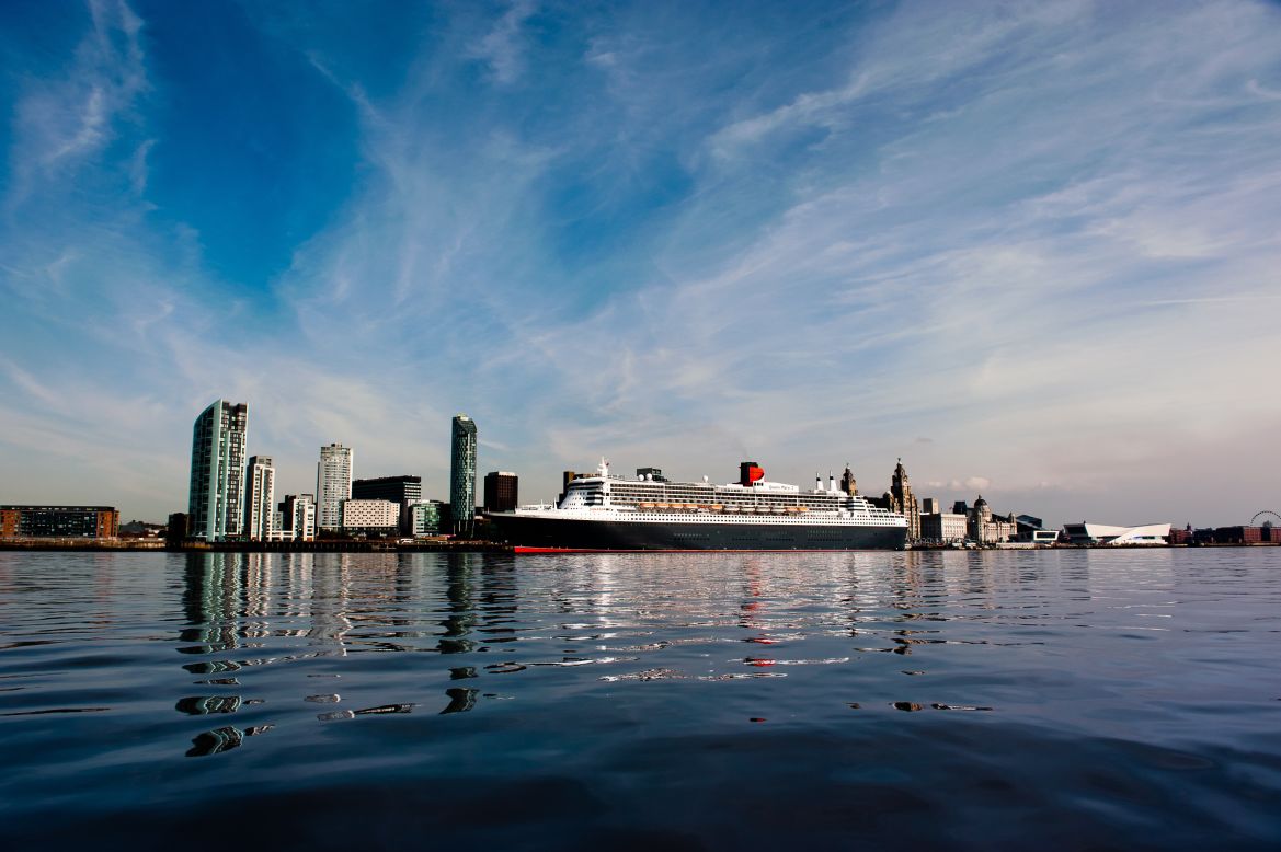 Los tres cruceros Queen —el Queen Mary 3, el Queen Elizabeth y el Queen Victoria— llegarán a Liverpool en mayo para conmemorar el aniversario no. 175 de Cunard Cruise Line. 