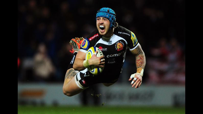 Jack Nowell of the Exeter Chiefs dives for his team's first try during a Premiership match played Saturday, January 3, in Exeter, England. 