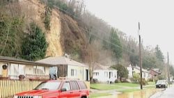 dnt landslide moves house_00000226.jpg