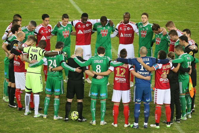 At the Auguste Delaune stadium, the players of Reims and Saint-Etienne's stood side-by-side in a circle before the Ligue 1 clash between the two sides on Saturday evening.