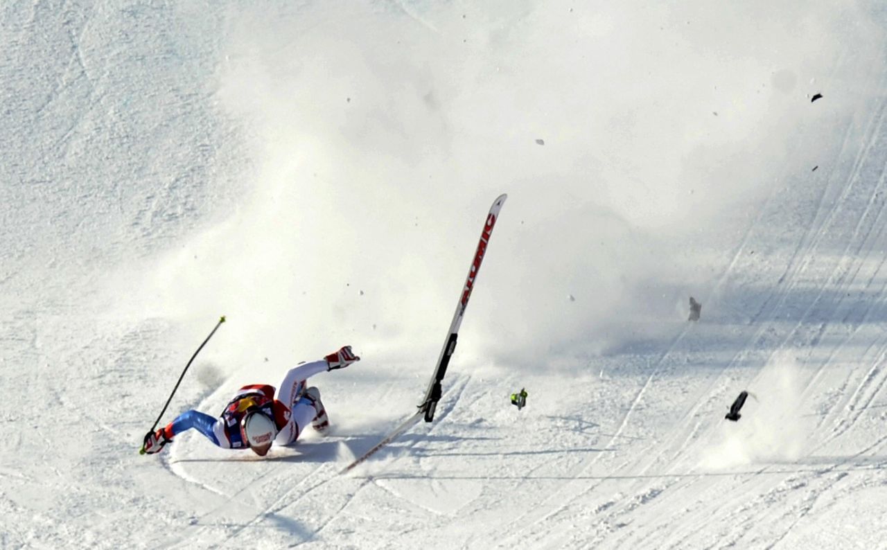 He initially landed on his back, his skis breaking before slamming face down on the snowy surface just a few meters away from the finish line.