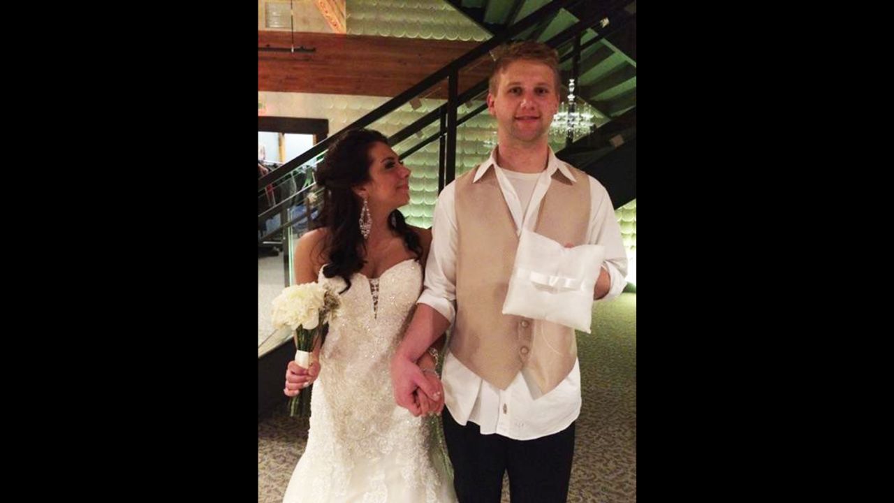 Here's the same couple -- this time, they're the ones getting hitched.