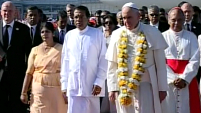 pope francis arrives sri lanka