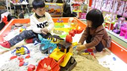 hk toys fair magic sand 7