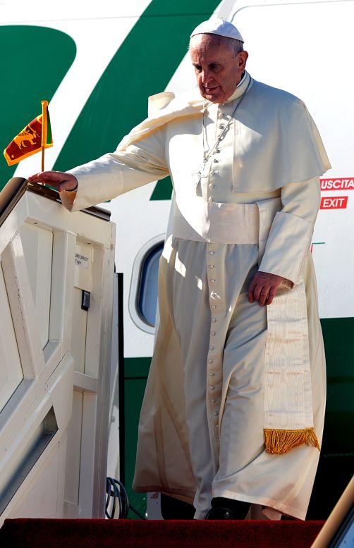 Pope Francis disembarks from an airplane after arriving at the Bandaranaike International Airport in Katunayake, Sri Lanka on January 13.