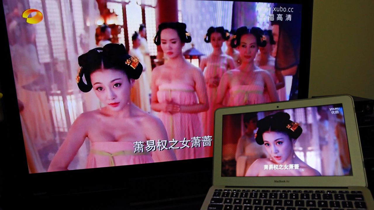Low-cut necklines and squeezed bosoms have been censored in a hit TV series, as China's president takes aim at "vulgar" art and entertainment. 