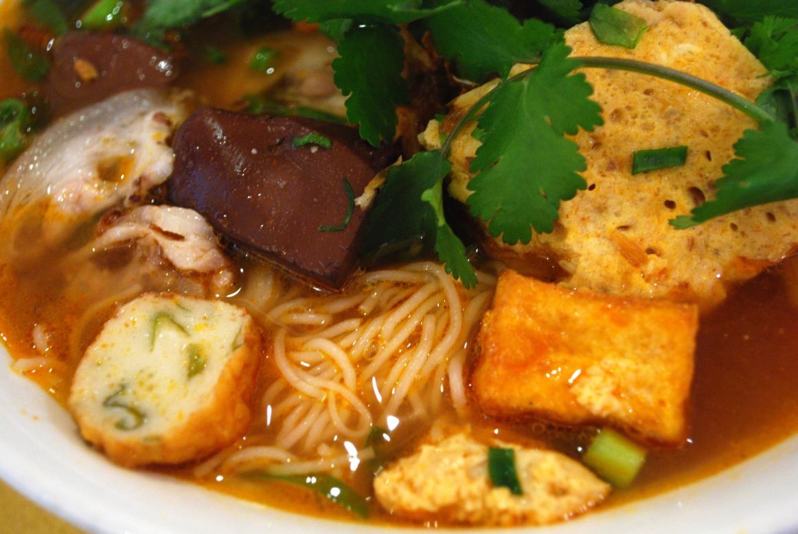 Xi Jinping lures a fan base for whatever he eats -- even a bowl of pig-blood noodles.