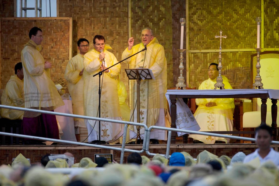 Pope Francis celebrates Mass in Tacloban on January 17. <br />